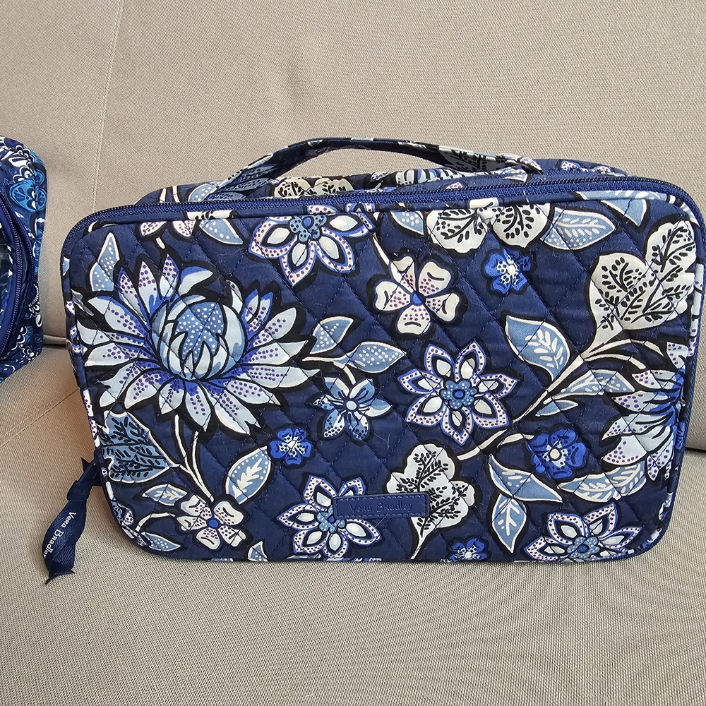 Vera Bradley TROPICS TAPESTRY Blush & Brush Make-up Case - Picture 3 of 11